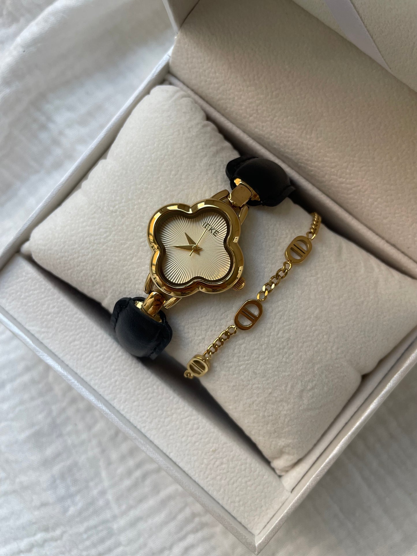 MONTRES CLOÉ