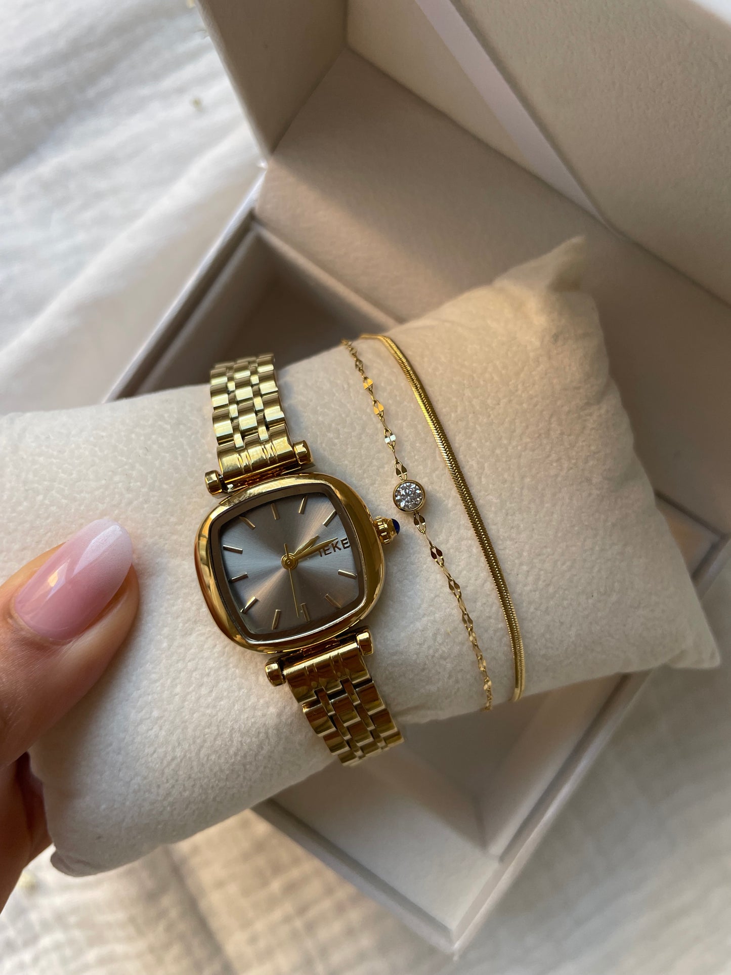 MONTRE ZÉLIA