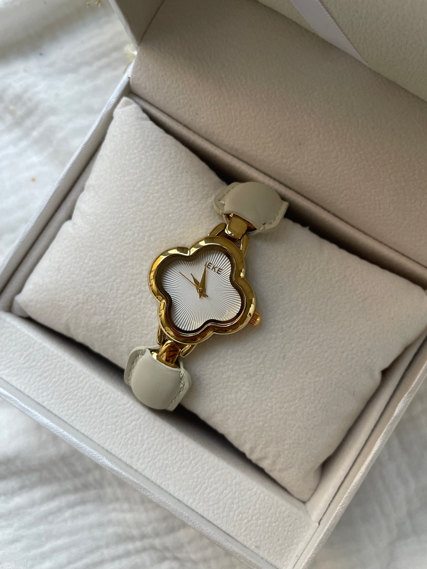 MONTRES CLOÉ
