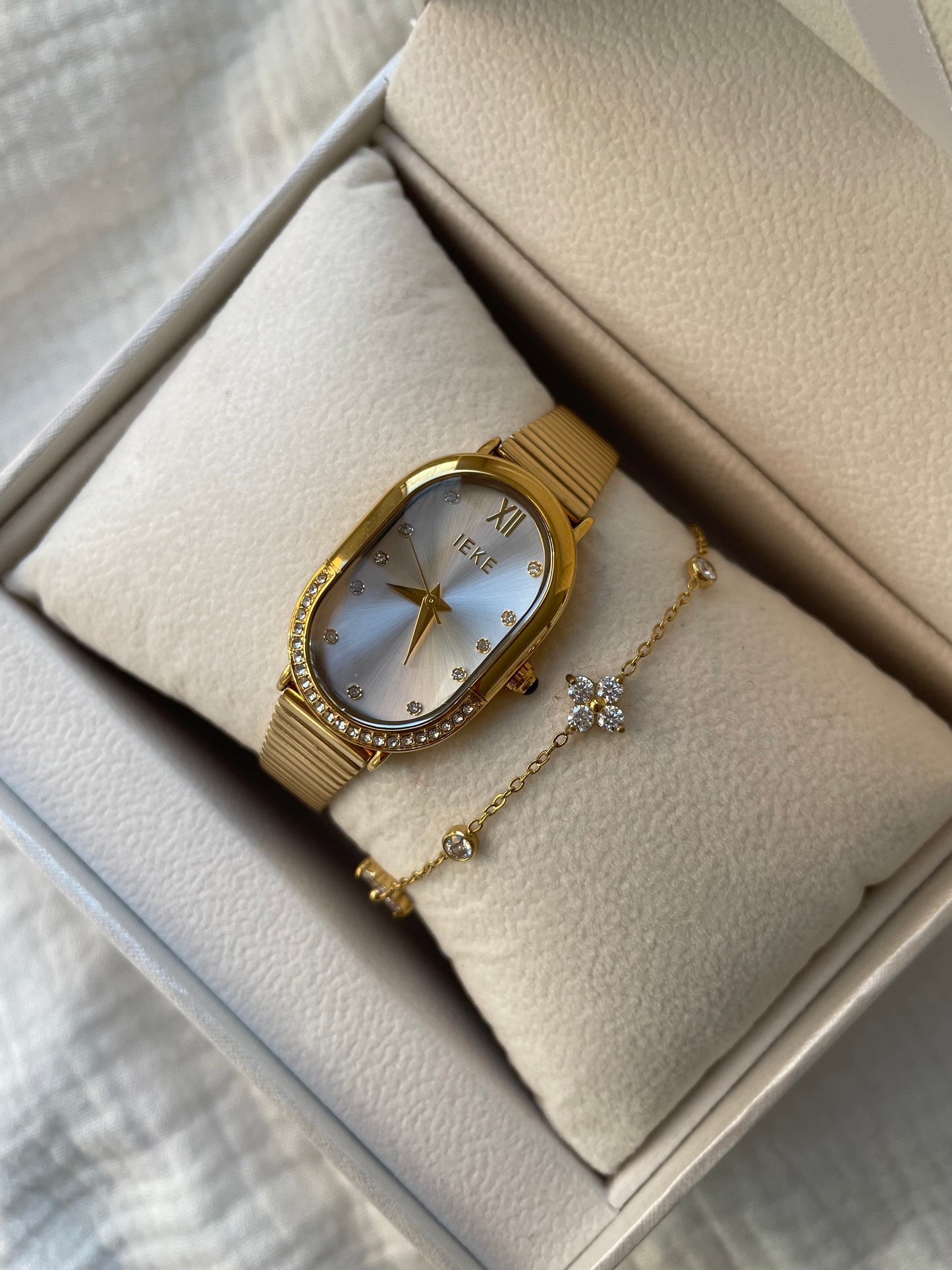 MONTRE RYM OVALE BLANC
